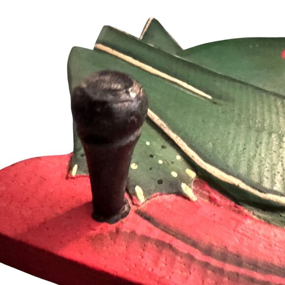 Vintage Pier 1 Handpainted Indonesia Wooden Frog 3 Peg Hook Wall Organizer - Picture 7 of 12